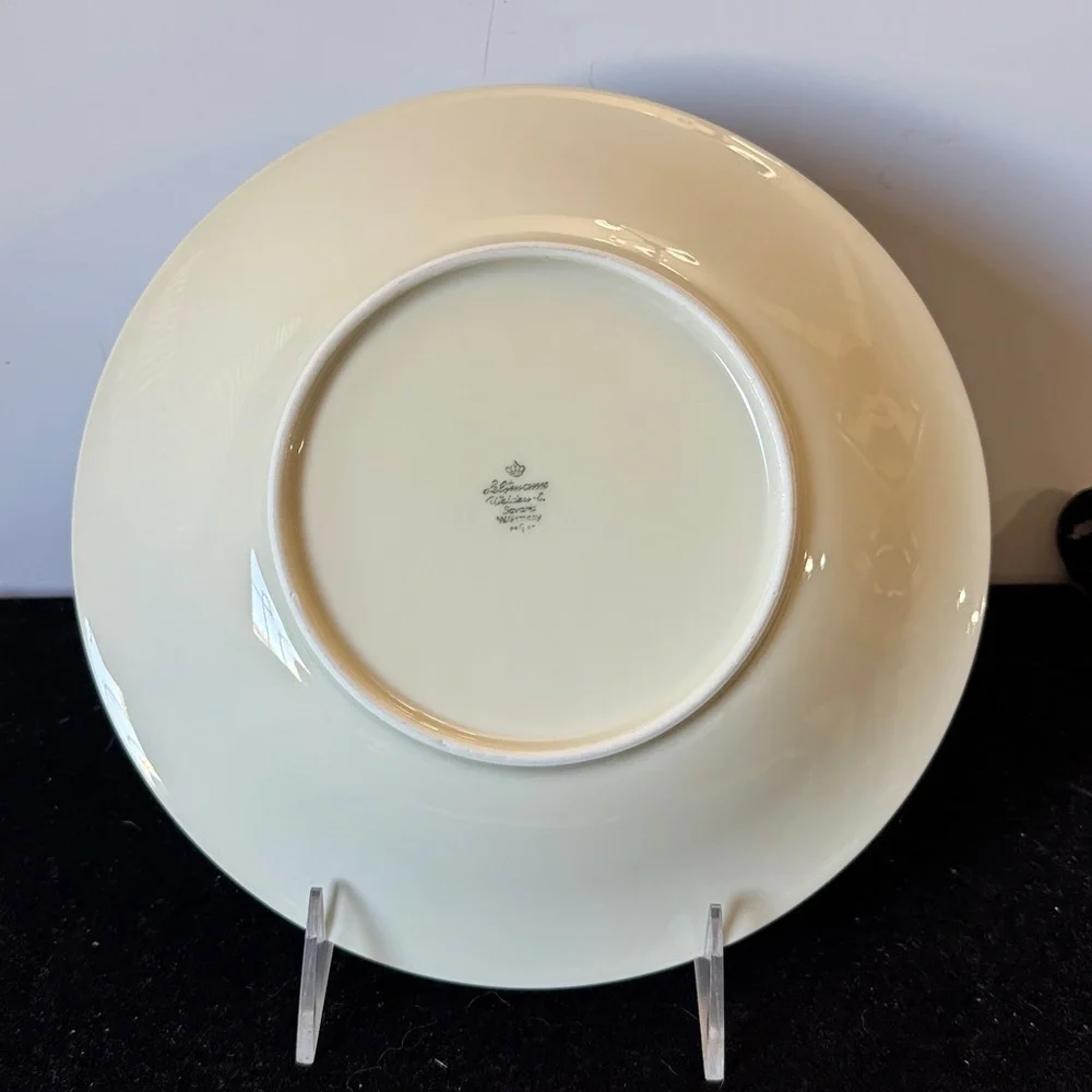 Vintage Seltmann Weiden German porcelain Elegant Gold Rimmed Soup Plate 9“